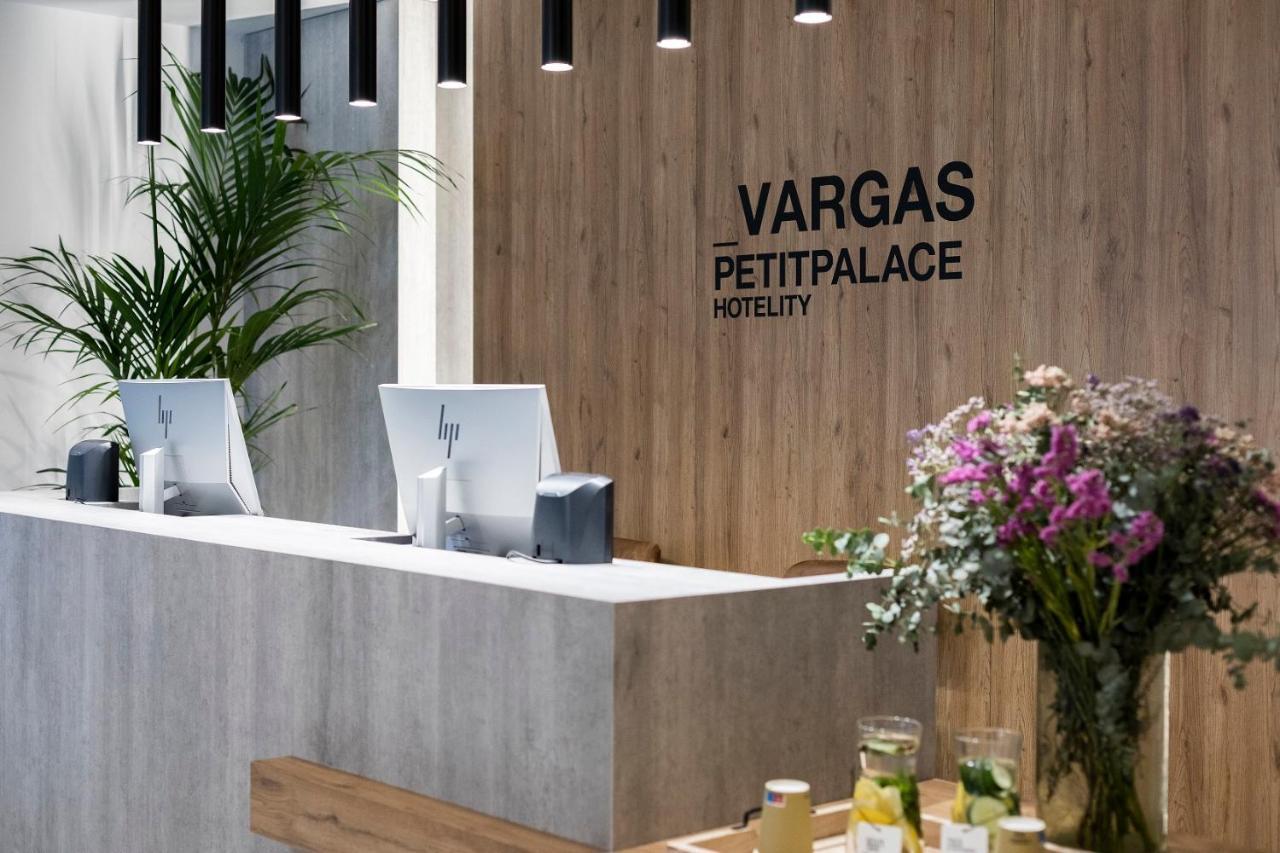 Petit Palace Vargas Sevilha Exterior foto